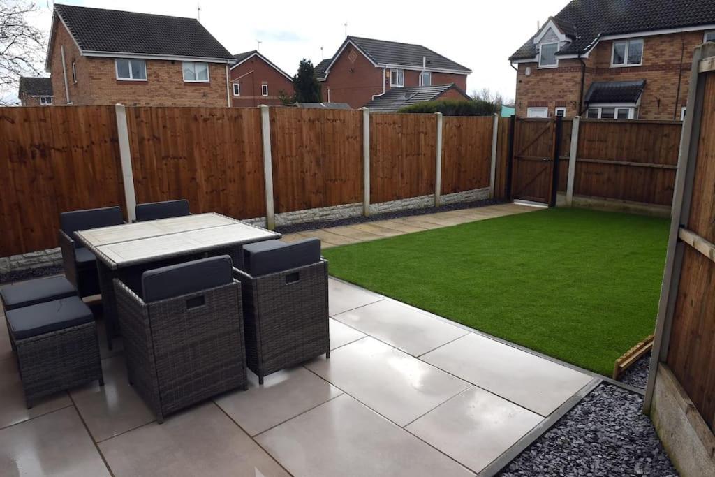 99 Stoney Bank Drive Kiveton Park Exterior foto